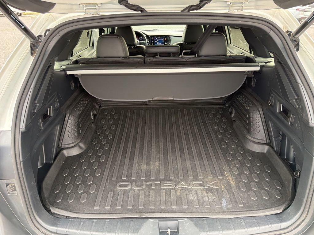 Used 2022 Subaru Outback Wilderness w/ Wilderness Package AWD/4WD image 15
