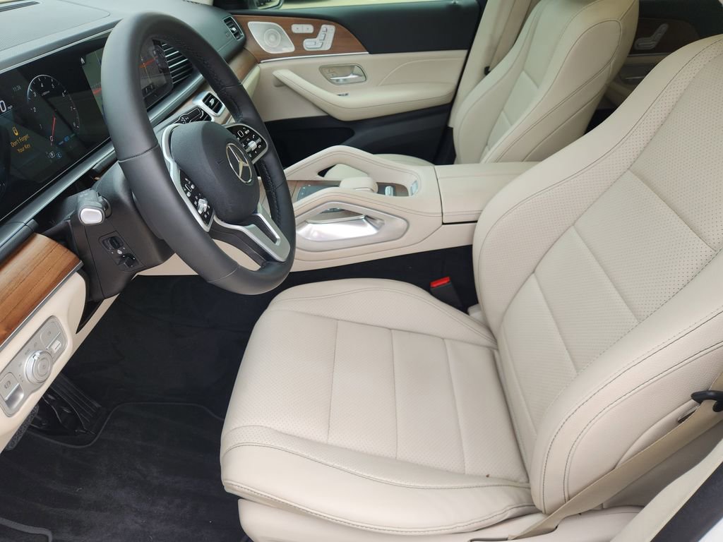 Used 2021 Mercedes-Benz GLS 450 4MATIC image 13
