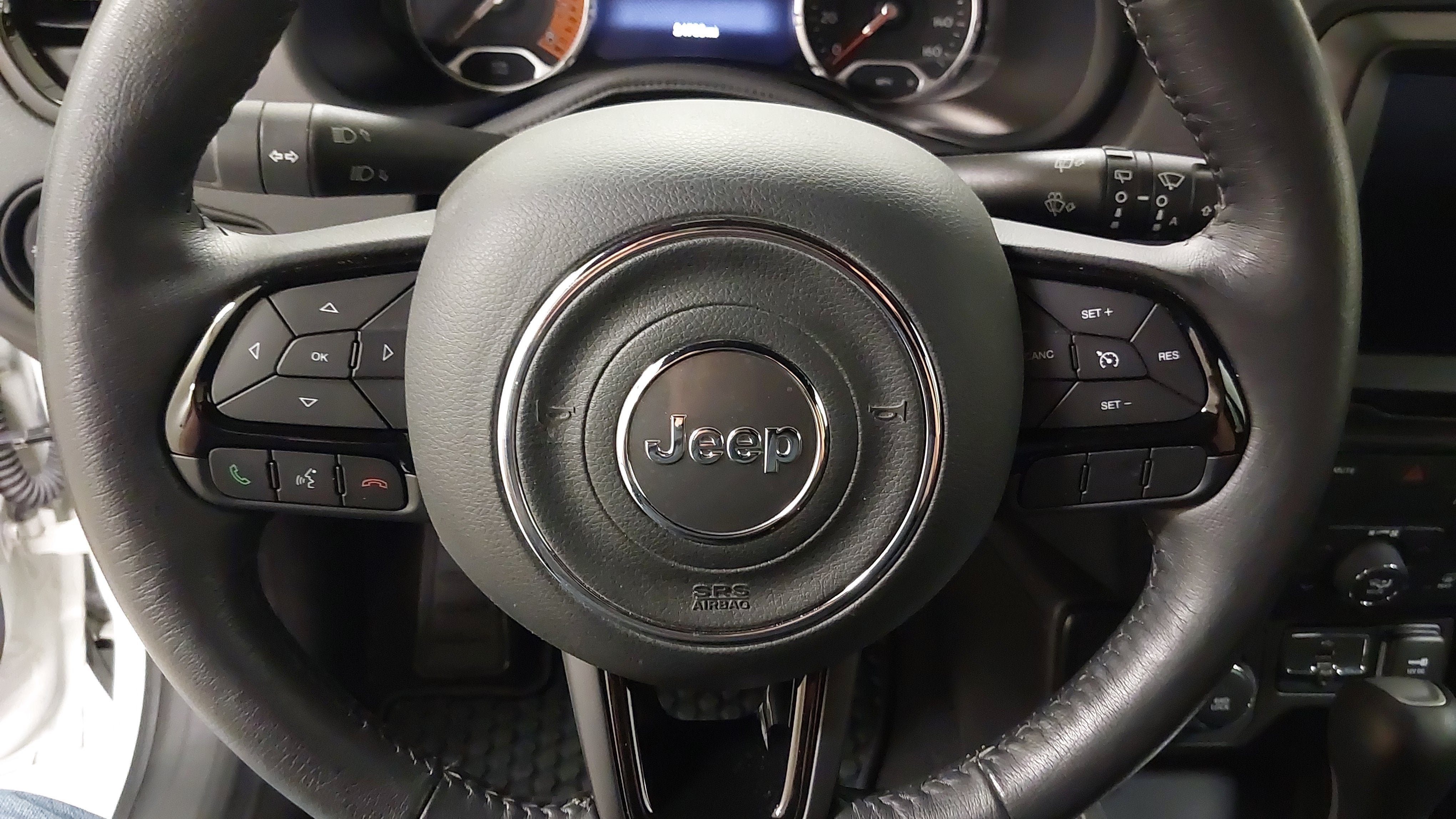 Used 2022 Jeep Renegade Altitude w/ Convenience Group AWD/4WD image 35