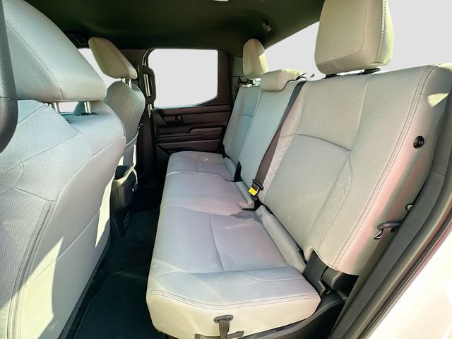 Used 2025 Toyota Tacoma SR5 AWD/4WD image 22