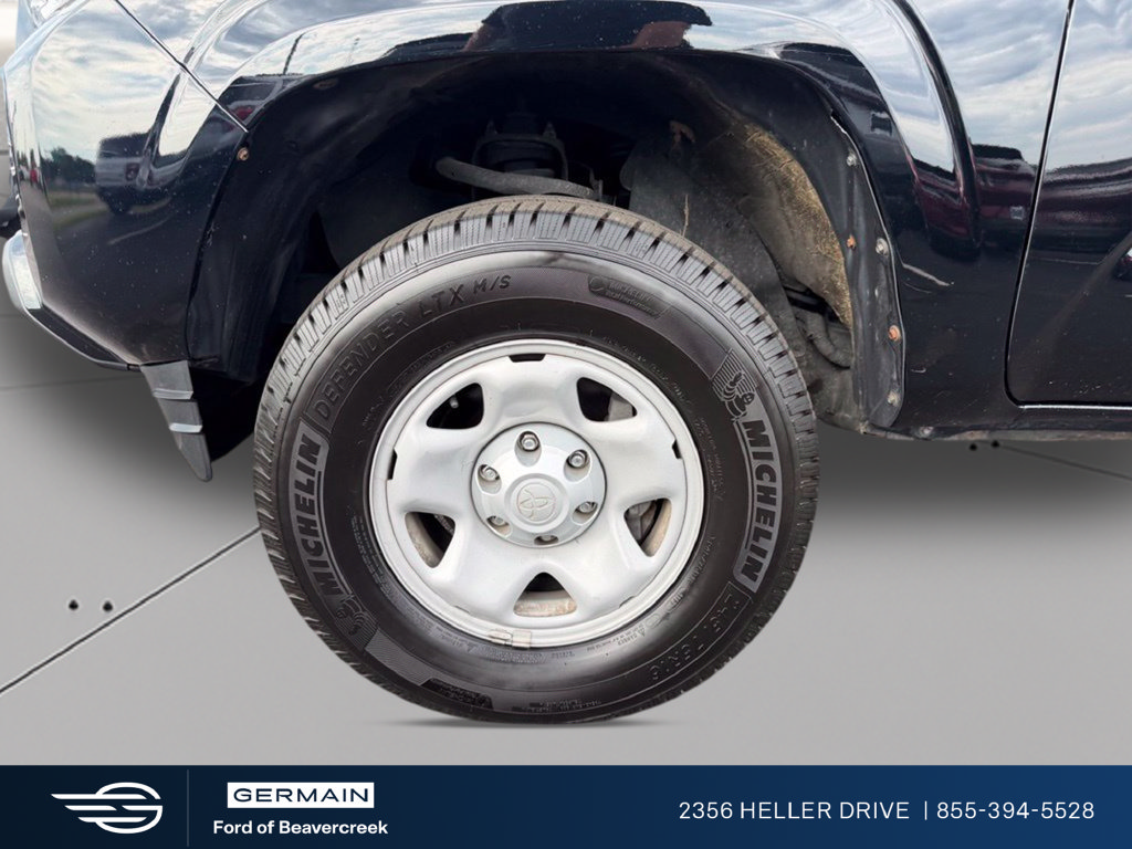 Used 2022 Toyota Tacoma SR w/ SR Convenience Package RWD image 26
