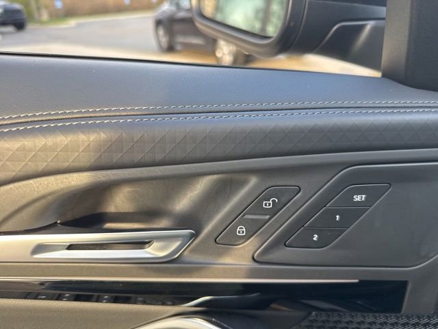 Used 2025 BMW X2 xDrive28i image 11