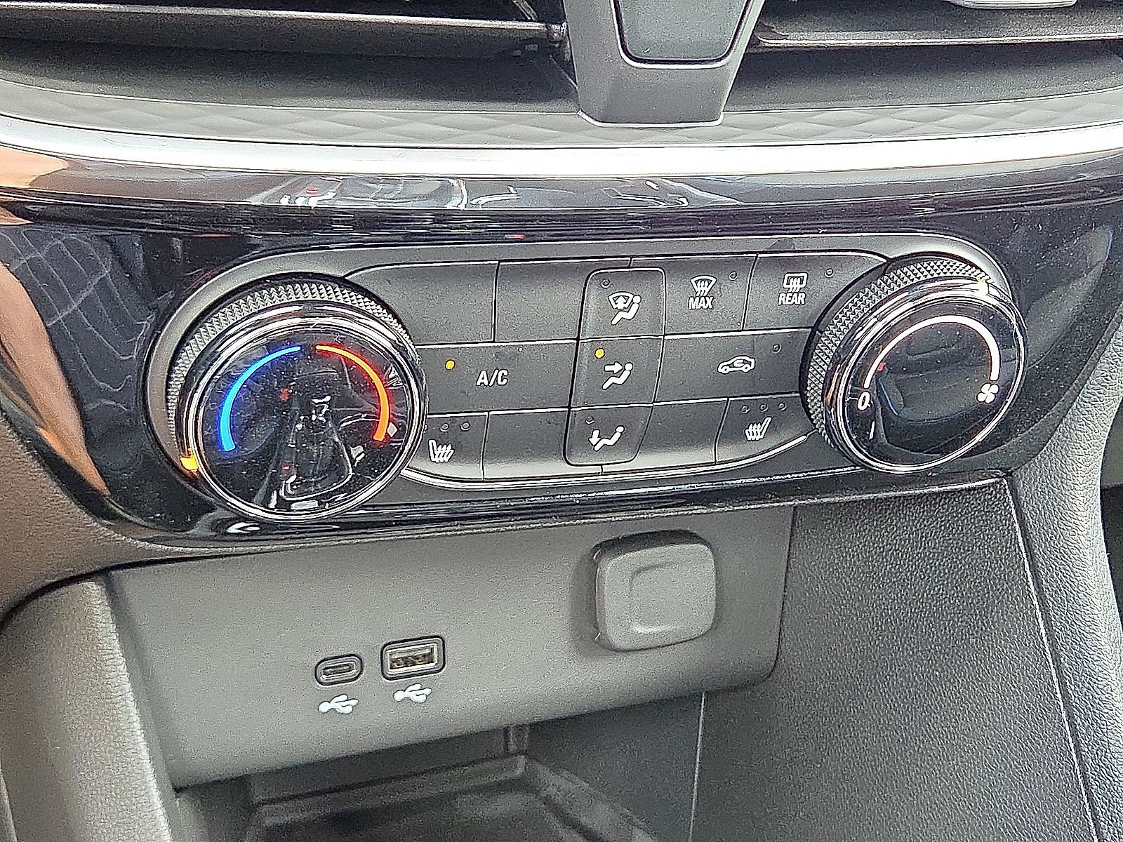 Certified 2026 Buick Encore GX Sport Touring w/ Advanced Technology Package image 18