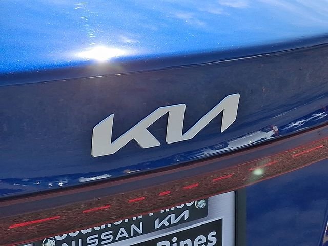 Certified 2022 Kia Forte LXS image 30