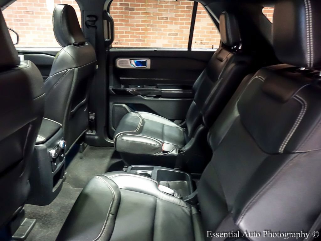 Used 2021 Ford Explorer ST w/ ST Street Pack image 17