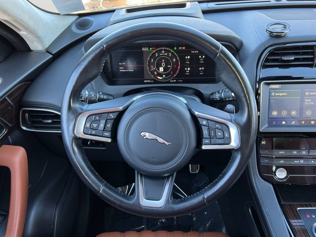 Used 2019 Jaguar F-PACE Portfolio image 16