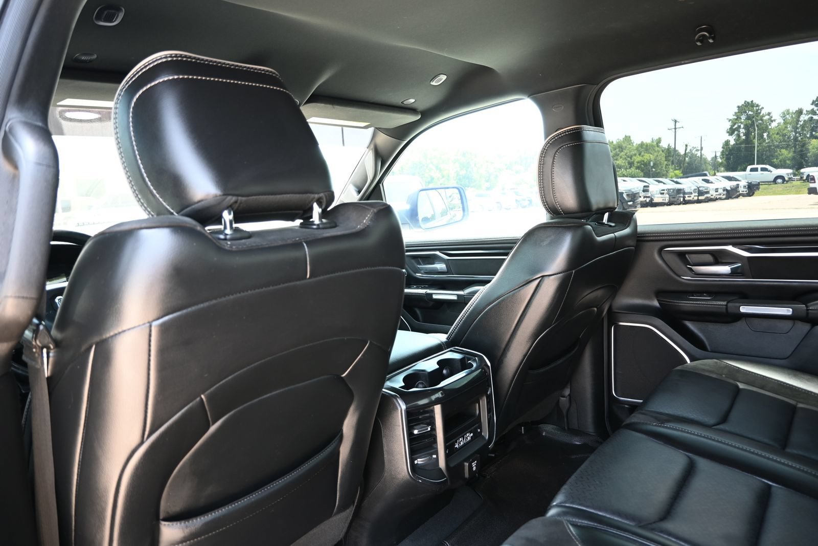 Used 2019 RAM 1500 Laramie RWD image 28