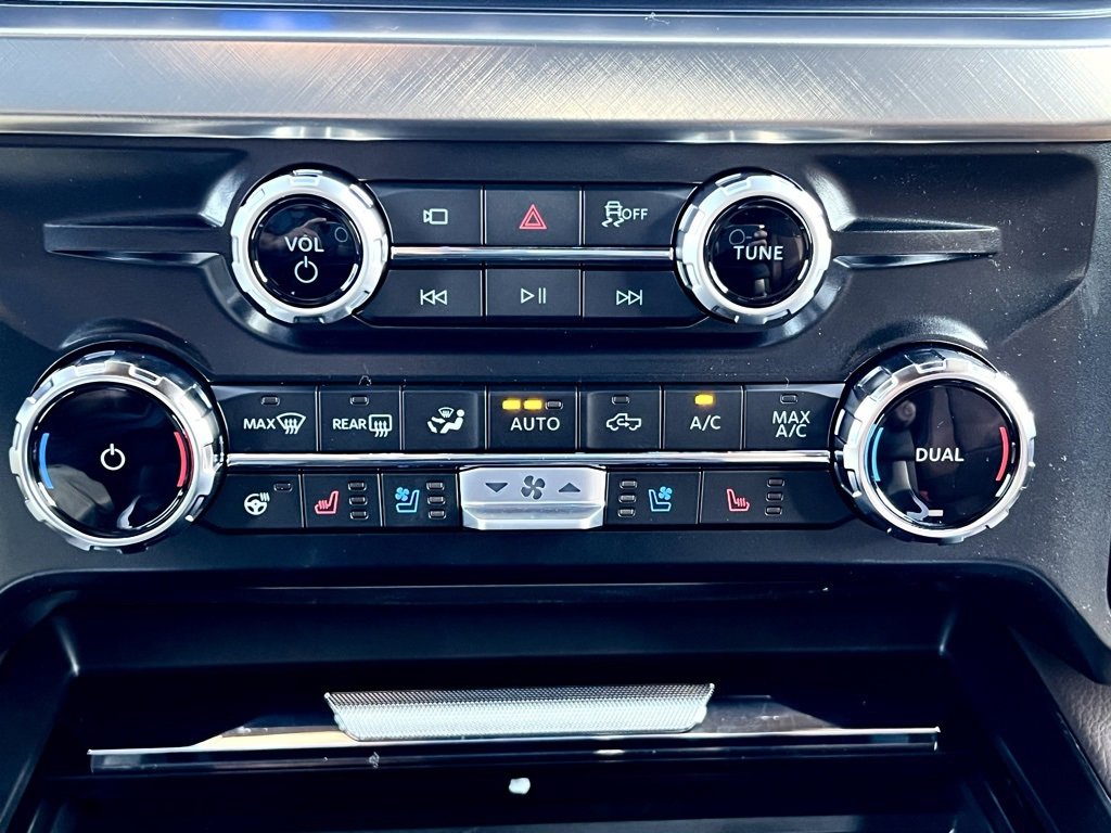 New 2025 Ford F250 King Ranch w/ Chrome Package image 33