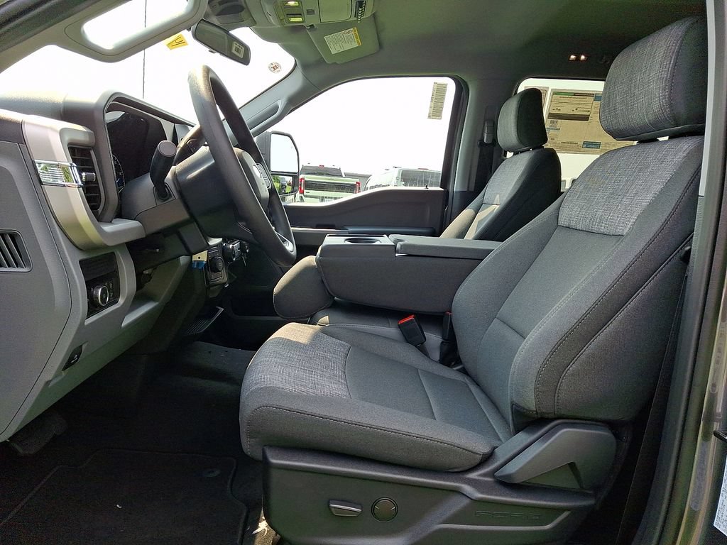 New 2026 Ford F250 XLT AWD/4WD image 9