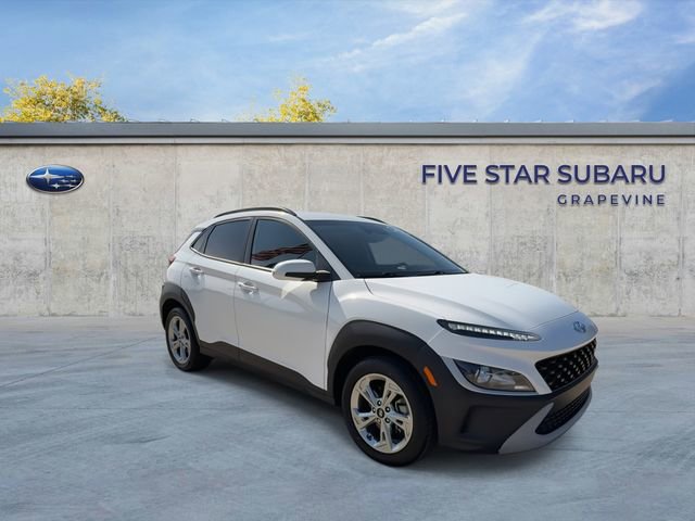 Used 2023 Hyundai Kona SEL w/ Cargo Package image 2