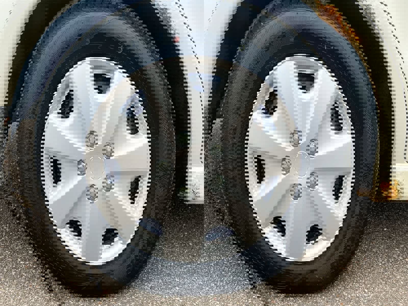 Used 2002 Mitsubishi Galant ES image 14