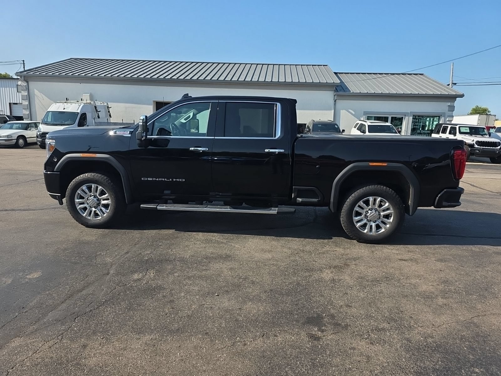 Used 2020 GMC Sierra 2500 Denali w/ Denali Ultimate Package AWD/4WD image 8