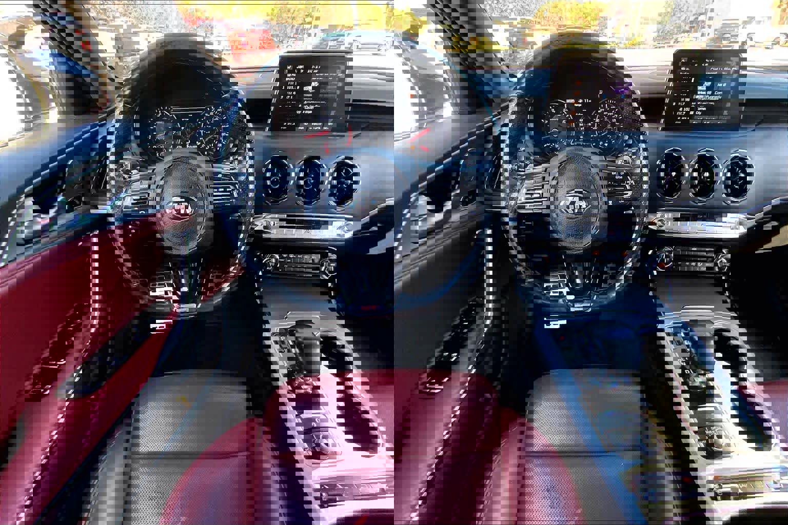 Used 2019 Kia Stinger GT2 image 5