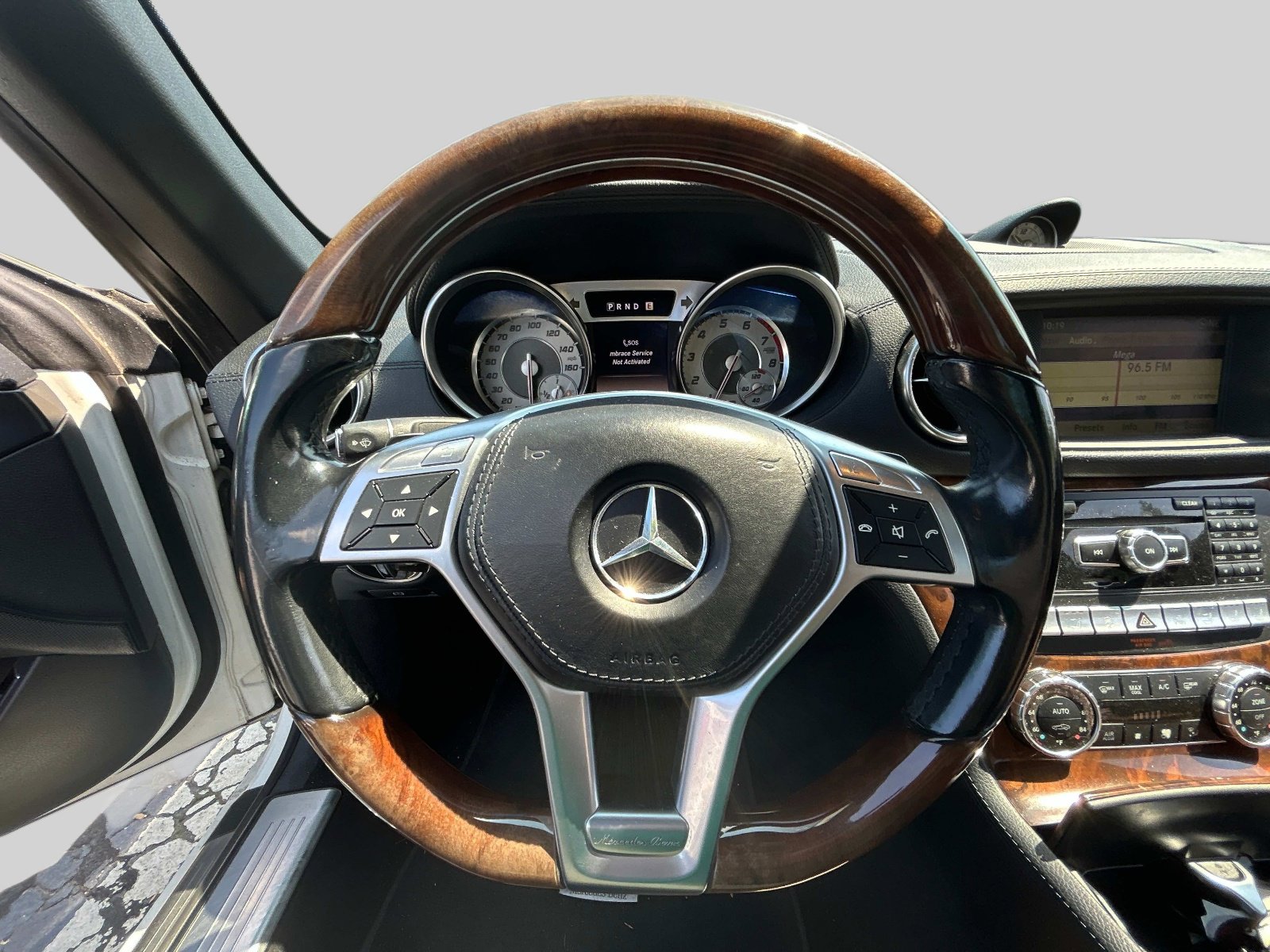 Used 2013 Mercedes-Benz SL 550 image 17