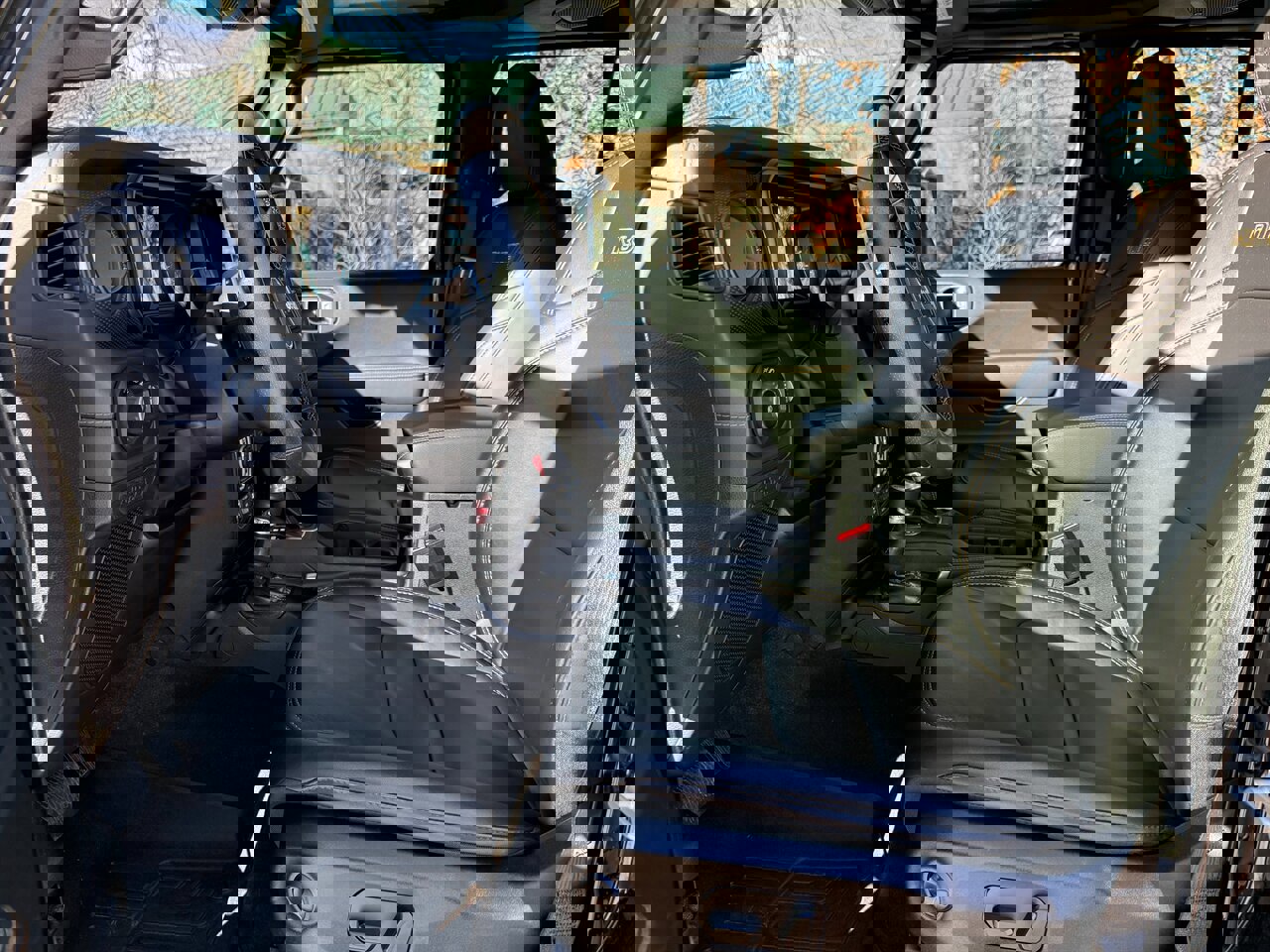 Used 2024 Jeep Wrangler Unlimited Rubicon 392 image 9