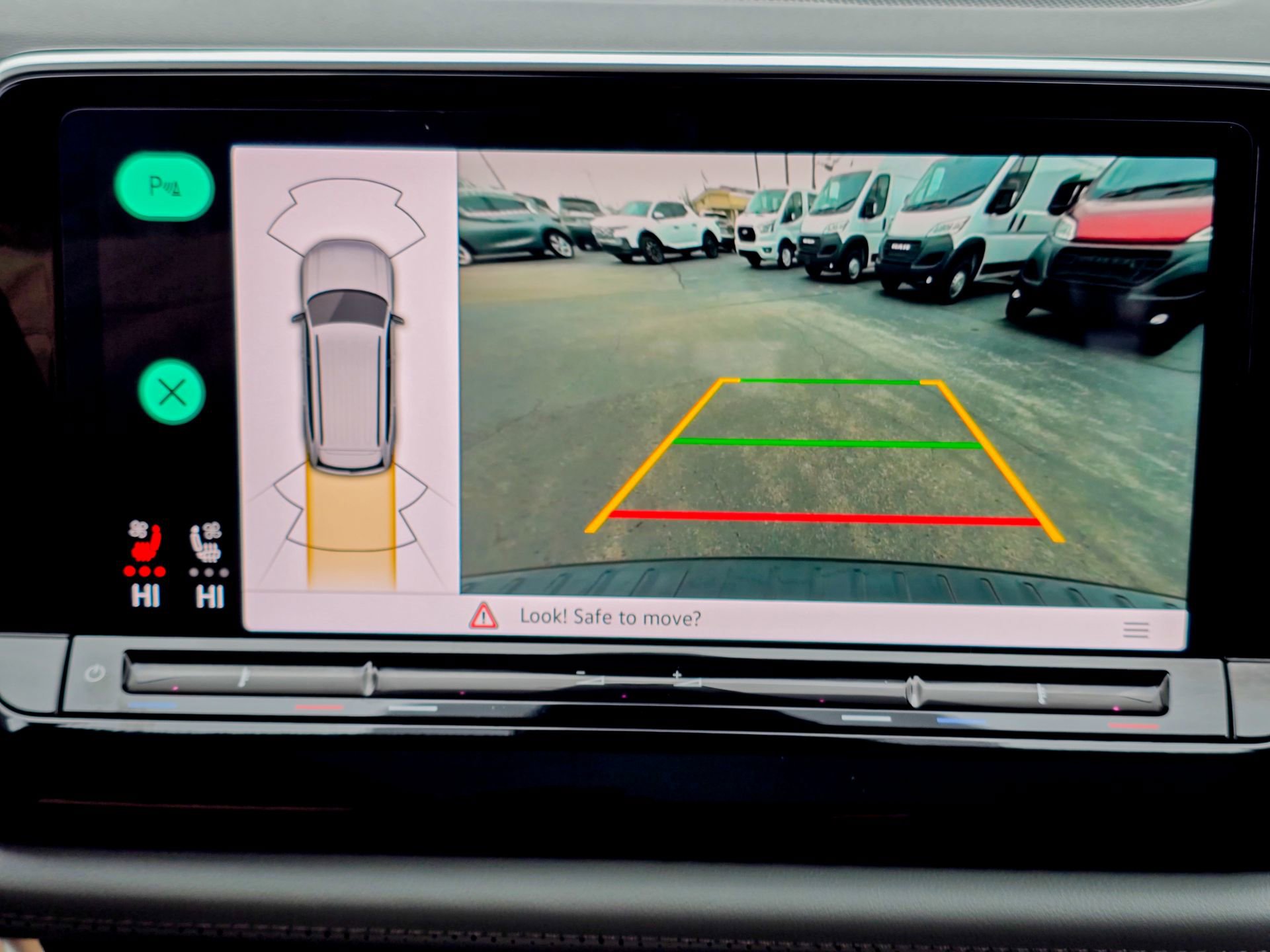 Used 2024 Volkswagen Atlas Peak Edition SE image 44