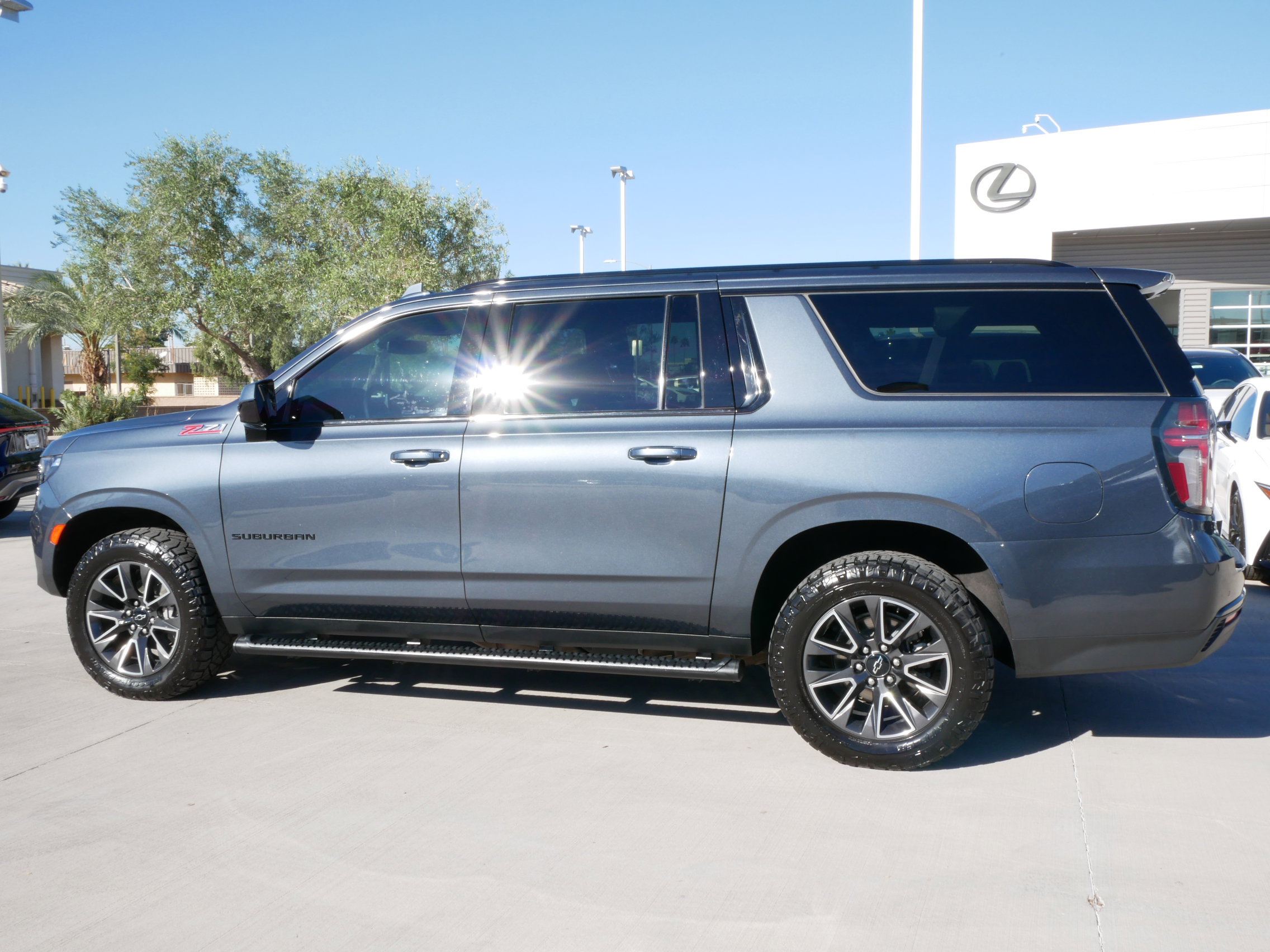 Used 2021 Chevrolet Suburban Z71 w/ Rear Media and Nav Package image 5