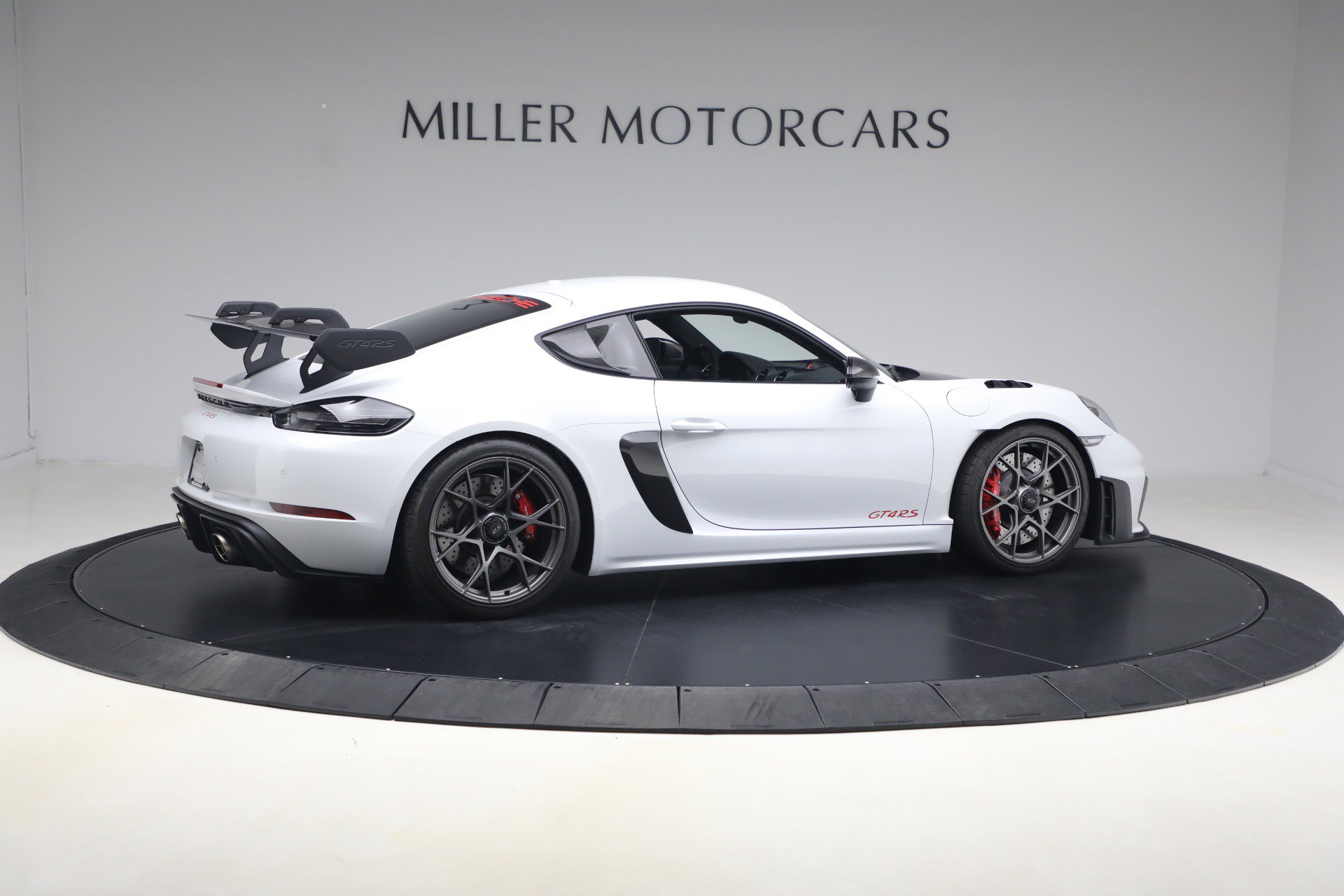 Used 2023 Porsche 718 Cayman GT4 RS RWD image 8