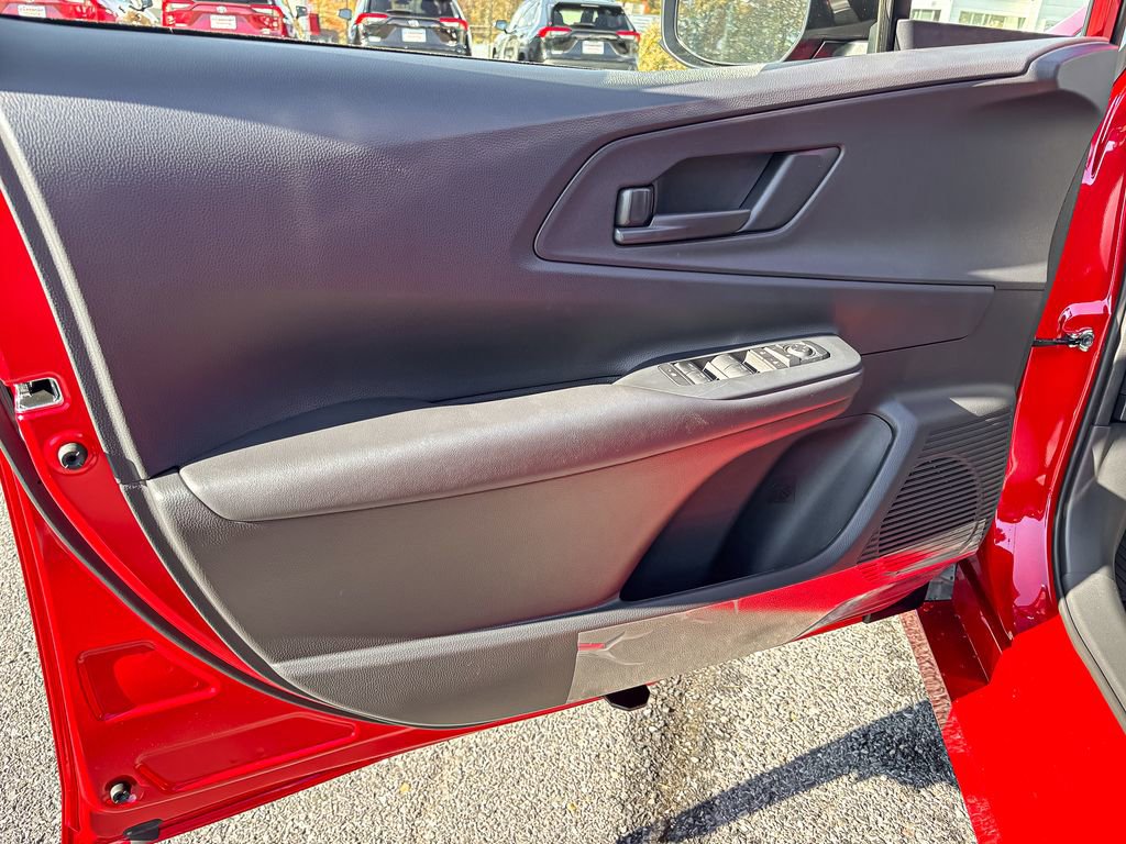 New 2026 Toyota Prius Plug-In Hybrid SE image 9