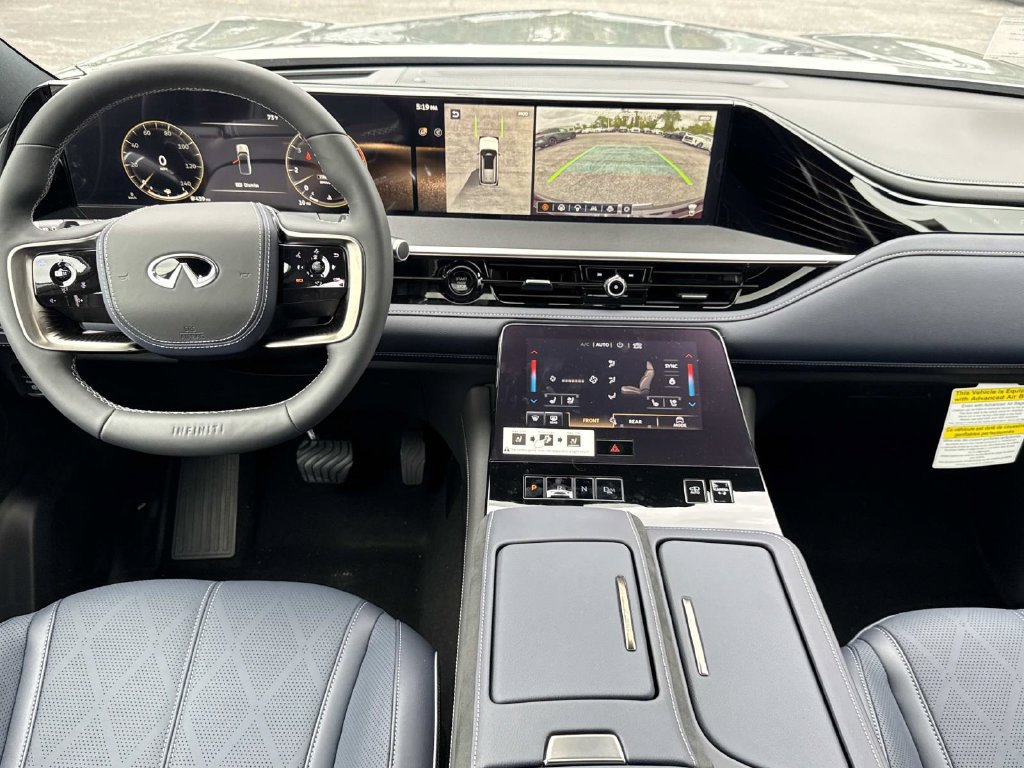 New 2027 INFINITI QX80 Sensory AWD/4WD image 2