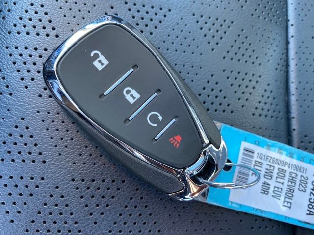 Certified 2023 Chevrolet Bolt EUV Premier w/ Sun & Sound Package image 27