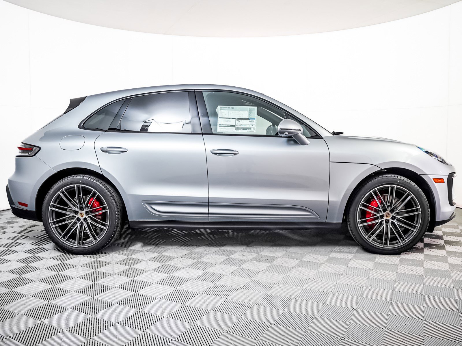 New 2026 Porsche Macan S image 9