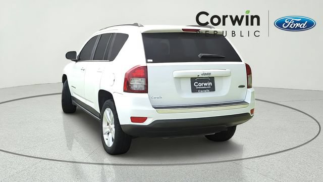 Used 2015 Jeep Compass High Altitude FWD image 4