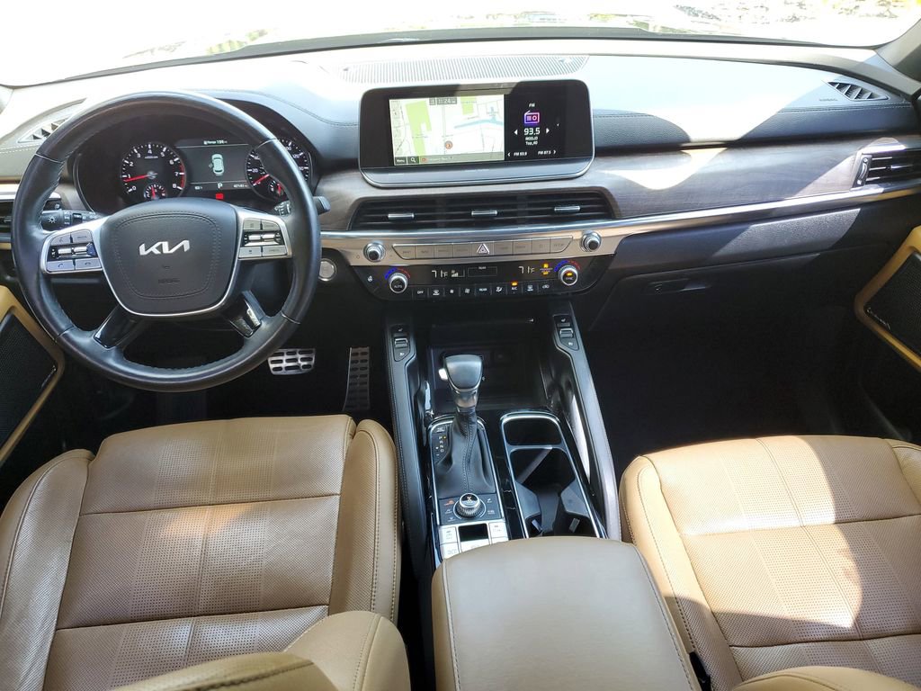 Used 2022 Kia Telluride SX w/ Nightfall Edition Package image 11