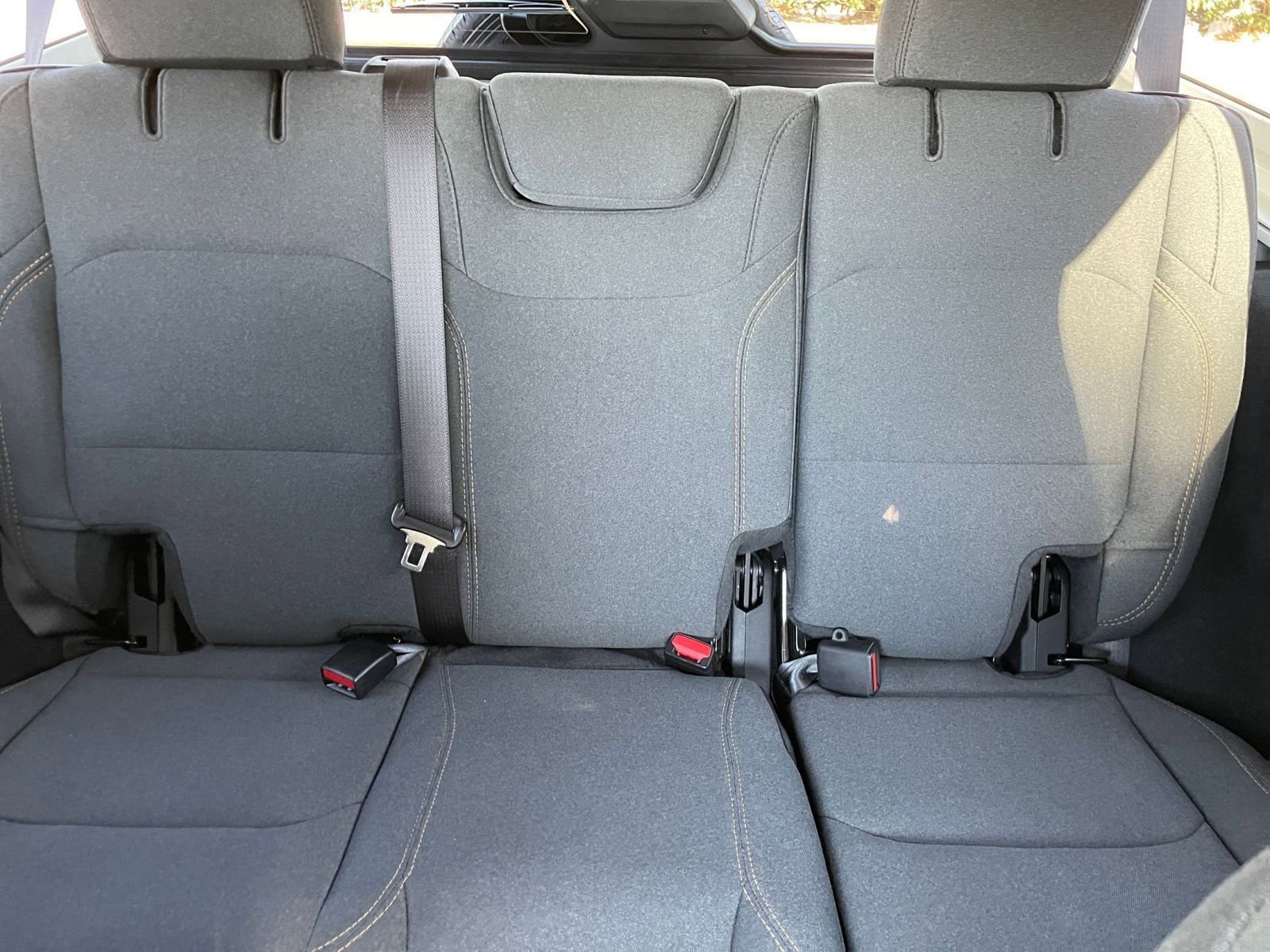 Used 2025 Jeep Wrangler Sahara image 37