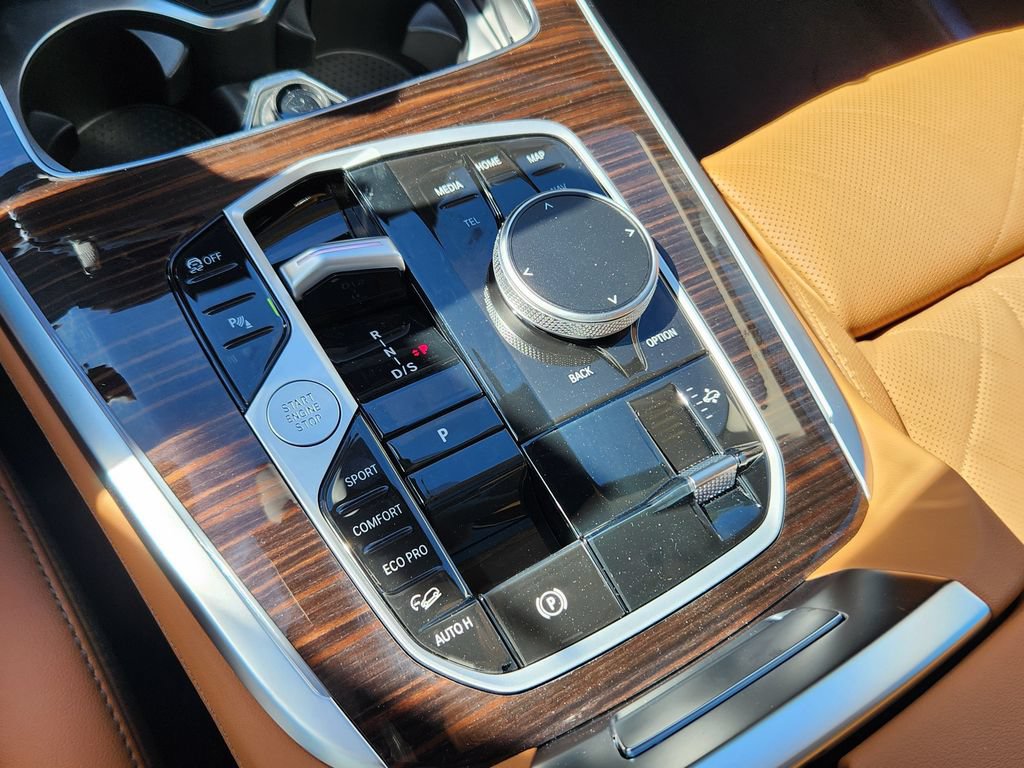 New 2027 BMW X7 xDrive40i AWD/4WD image 18
