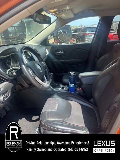 Used 2015 Jeep Cherokee Trailhawk w/ Cold Weather Group image 9
