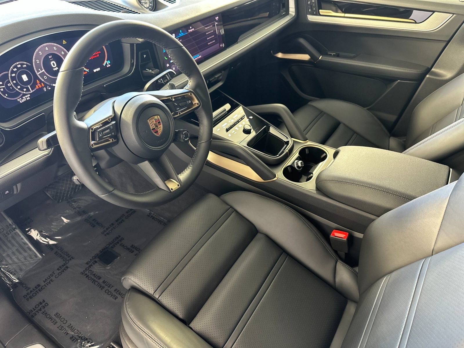 Certified 2026 Porsche Cayenne Coupe AWD/4WD image 4
