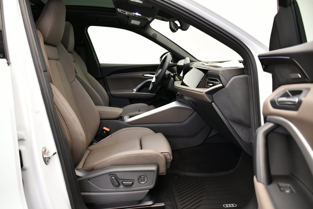 Used 2025 Audi Q5 Premium w/ Premium Plus AWD/4WD image 46