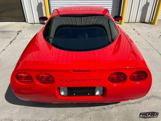 Used 2001 Chevrolet Corvette Coupe w/ Preferred Equipment Group2 image 44