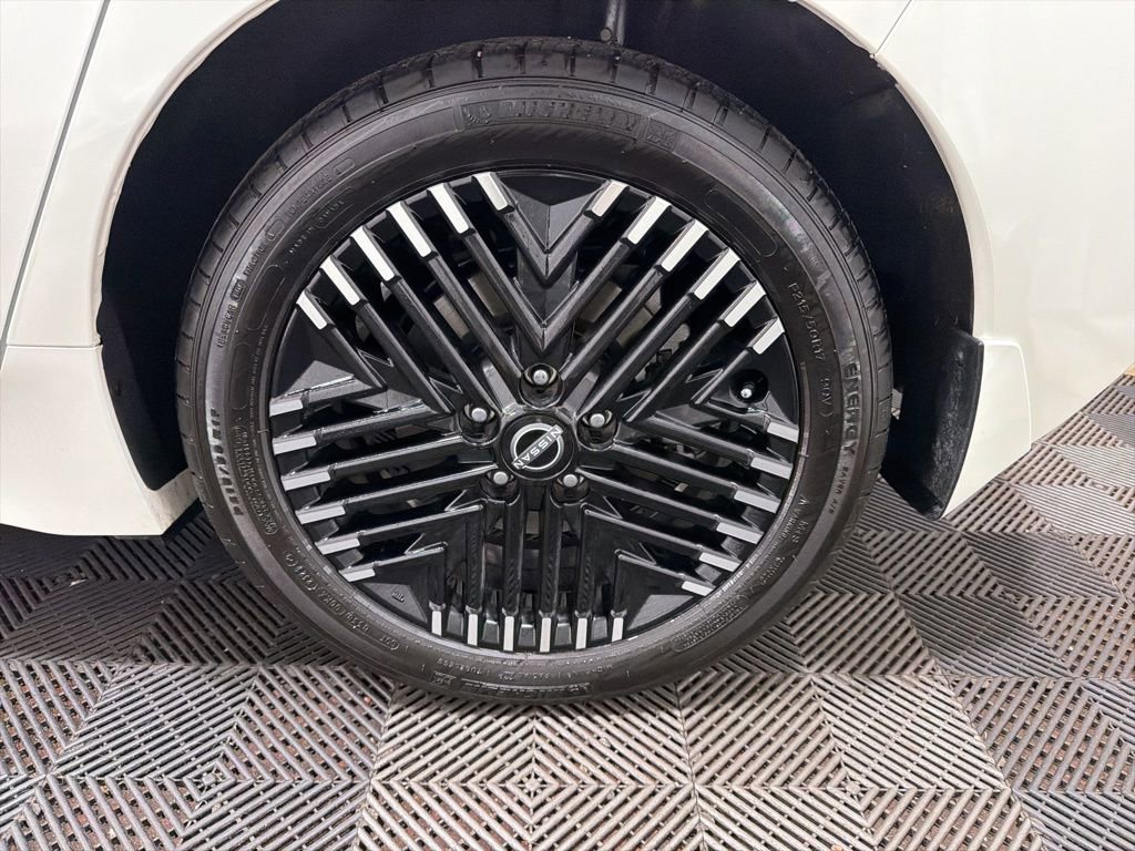 Used 2024 Nissan Leaf SV Plus image 29