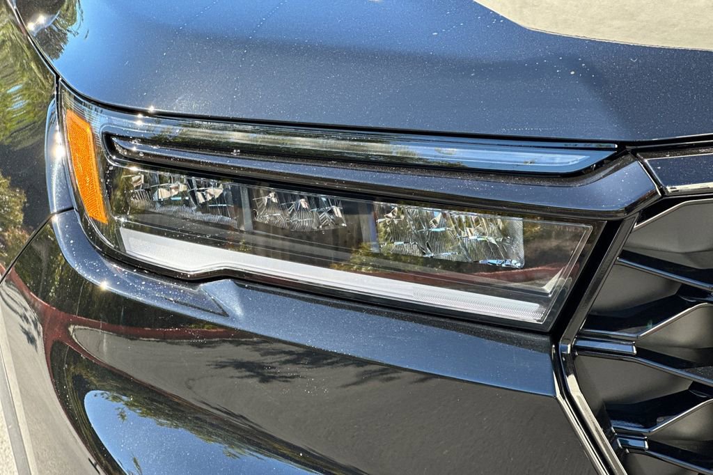 New 2025 Honda Pilot TrailSport image 32