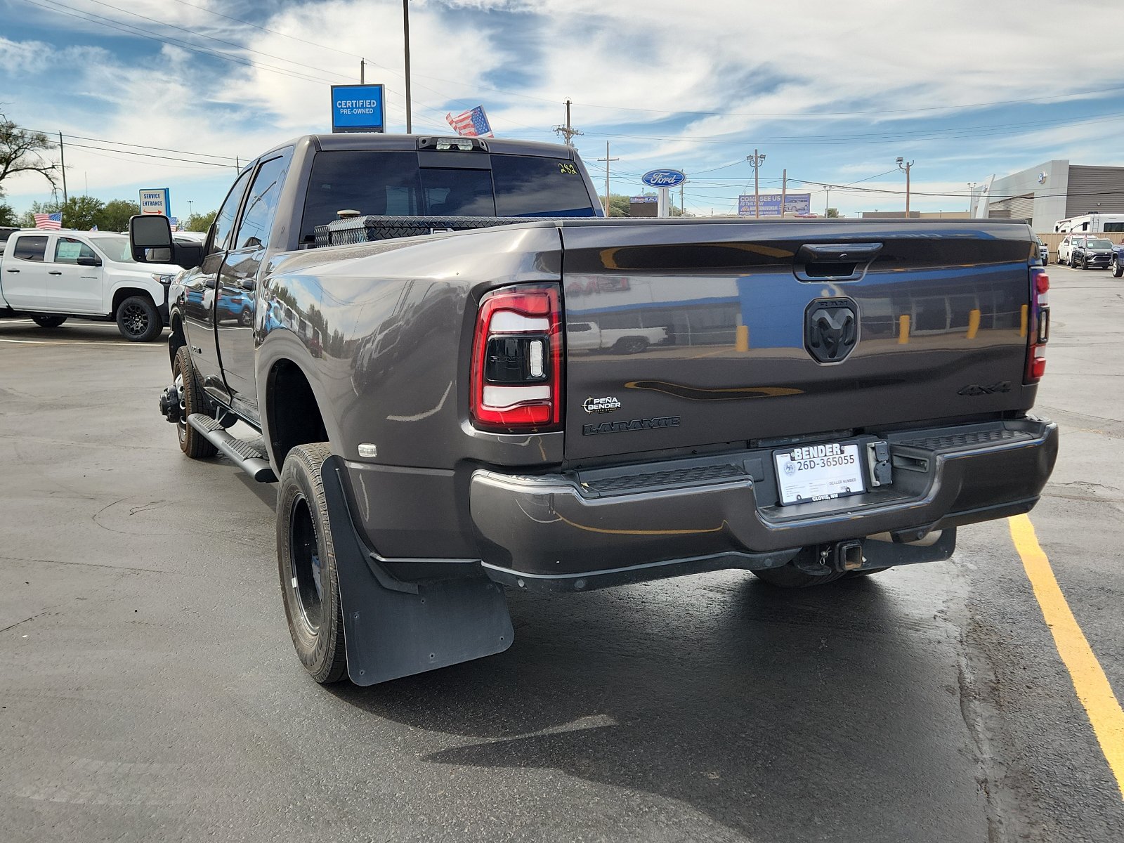 Used 2024 RAM 3500 Laramie w/ Night Edition AWD/4WD image 3