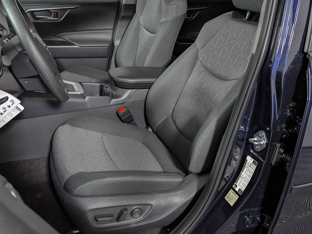 New 2025 Toyota RAV4 XLE image 10