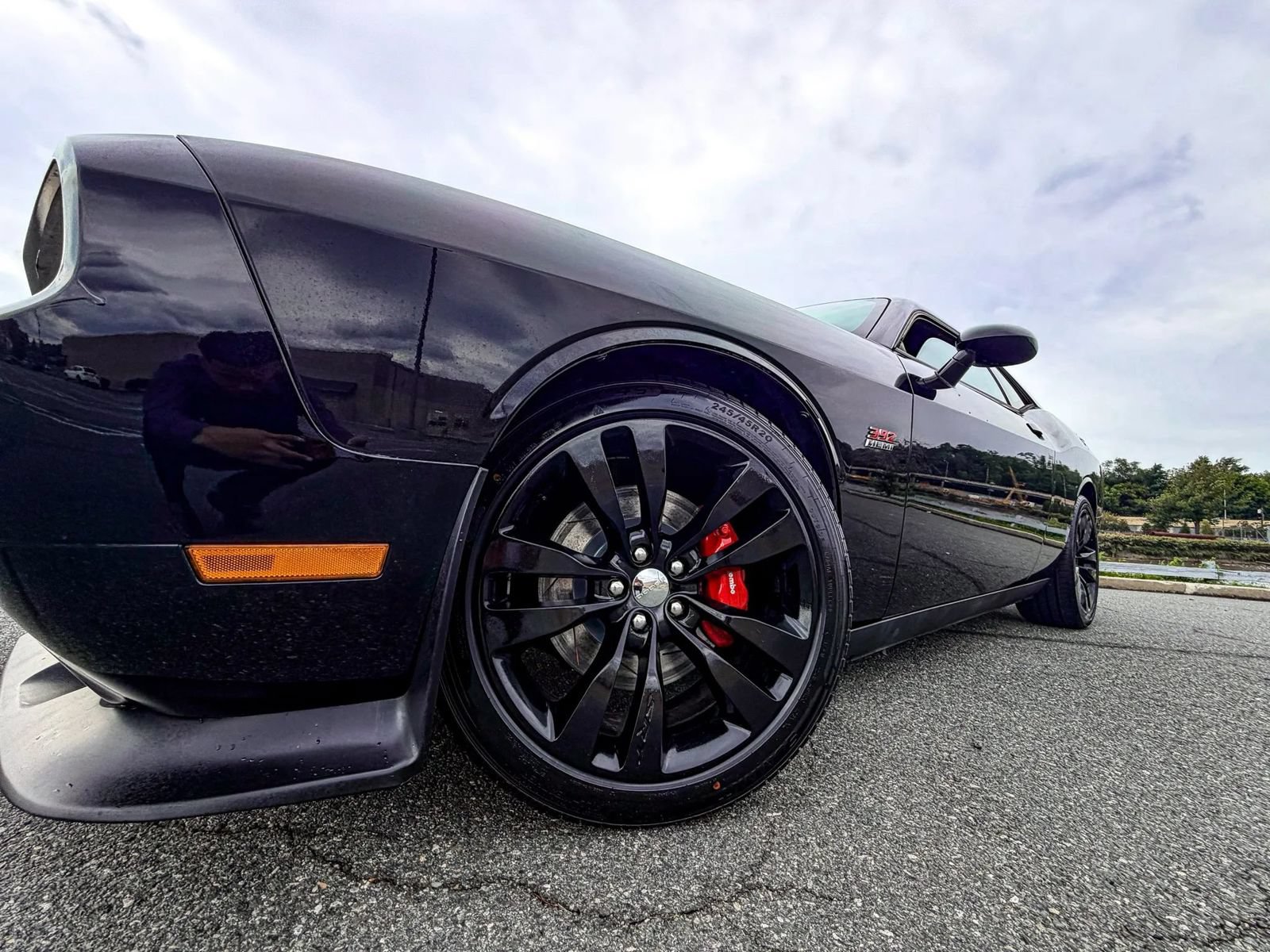 Used 2014 Dodge Challenger SRT8 w/ Harman/Kardon Audio Group RWD image 6