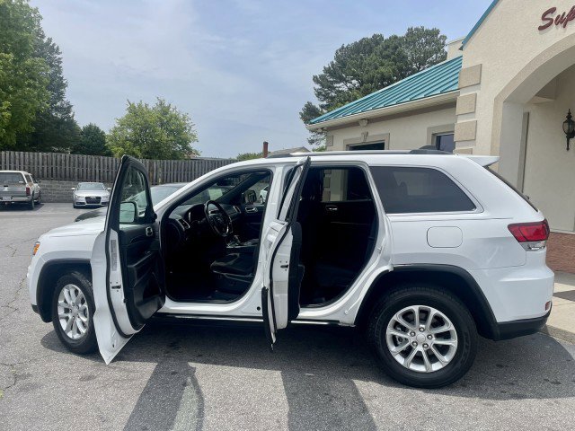 Used 2021 Jeep Grand Cherokee Laredo image 6