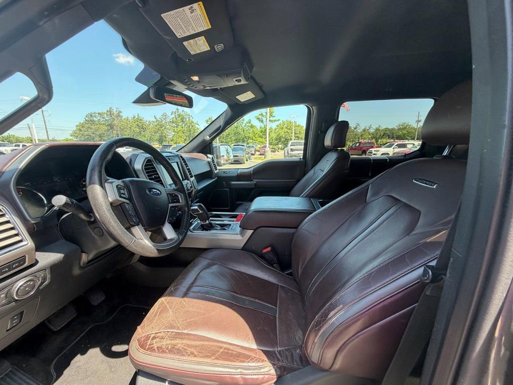 Used 2015 Ford F150 Platinum w/ Equipment Group 701A Luxury AWD/4WD image 12