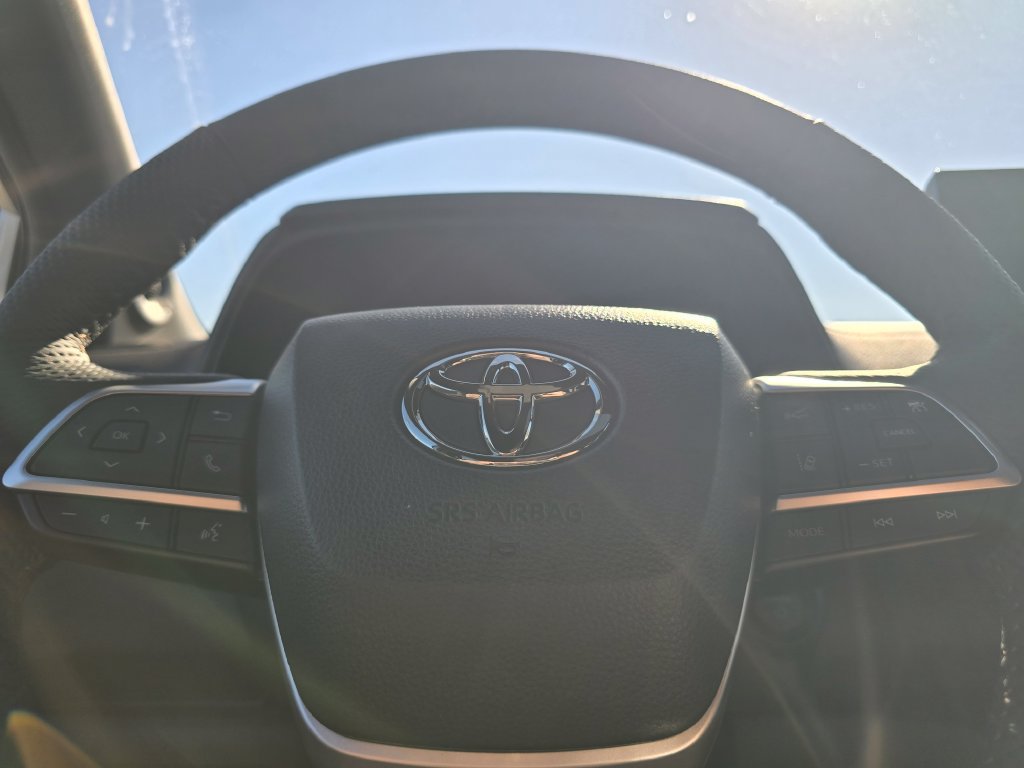 New 2026 Toyota Sienna Platinum AWD/4WD image 30