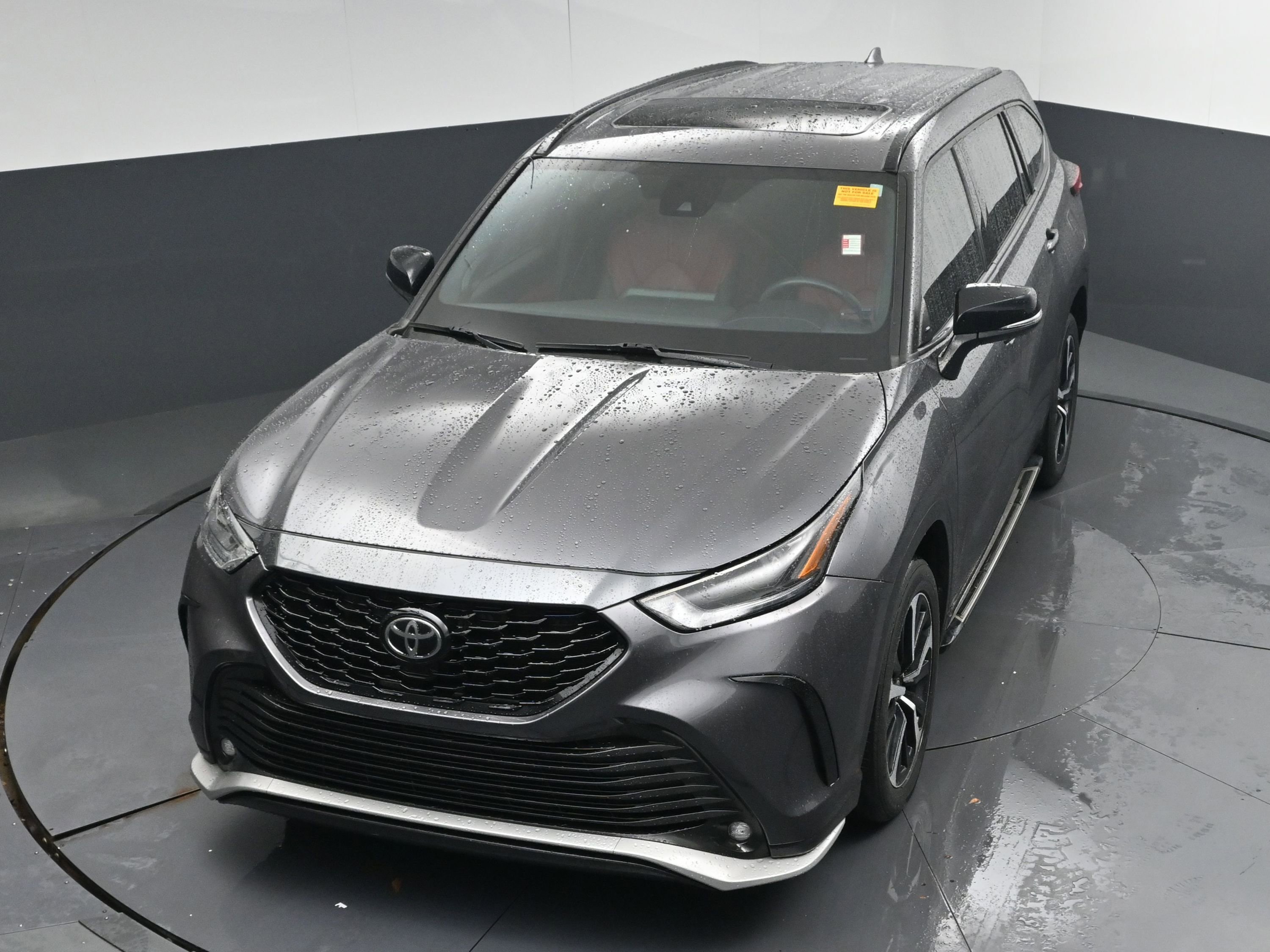 Certified 2021 Toyota Highlander XSE image 32