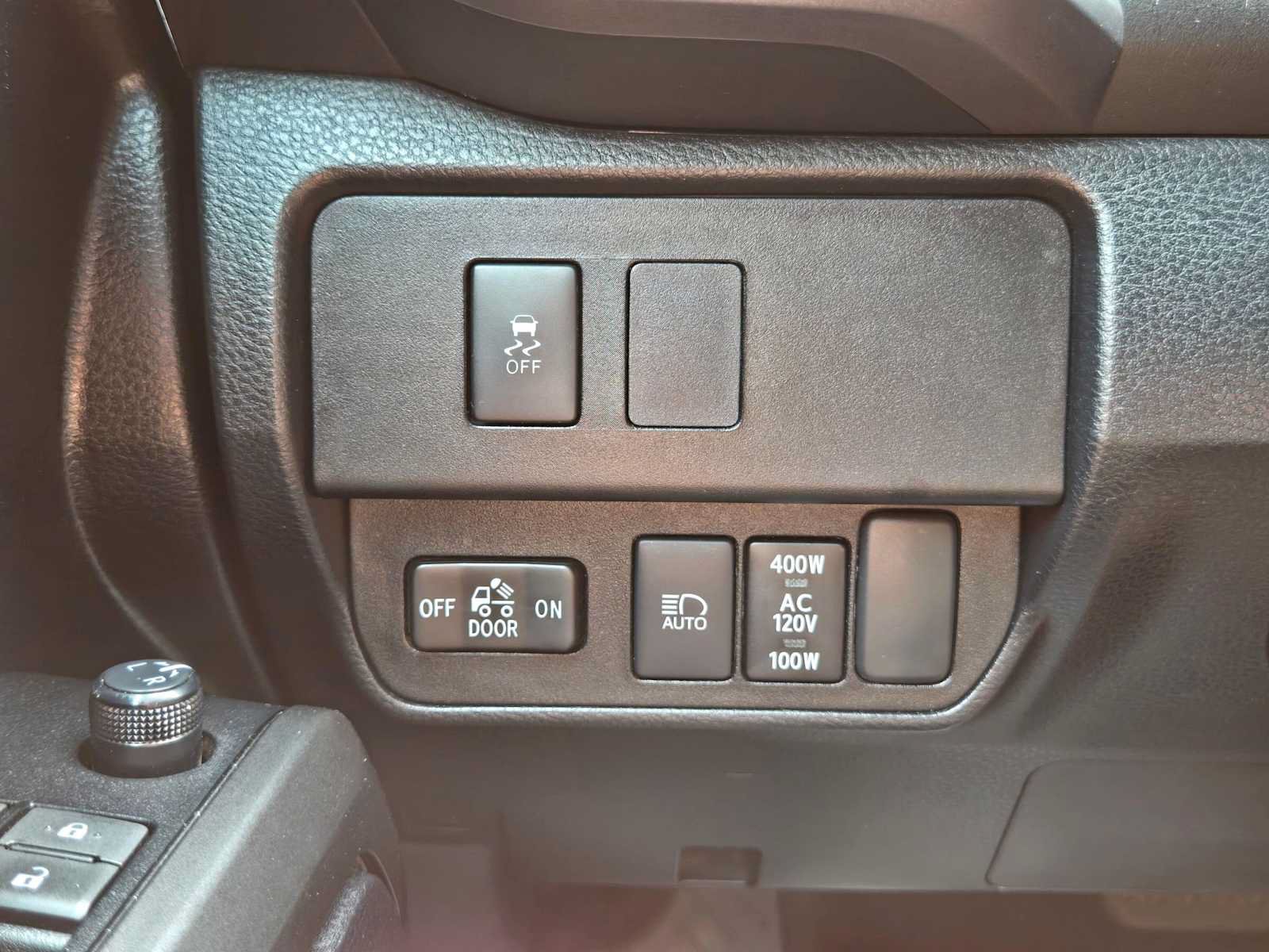Used 2021 Toyota Tacoma TRD Off-Road AWD/4WD image 30