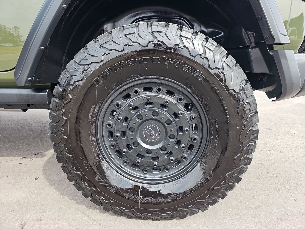 Used 2024 Jeep Wrangler Unlimited Rubicon 4xe w/ Technology Group image 36