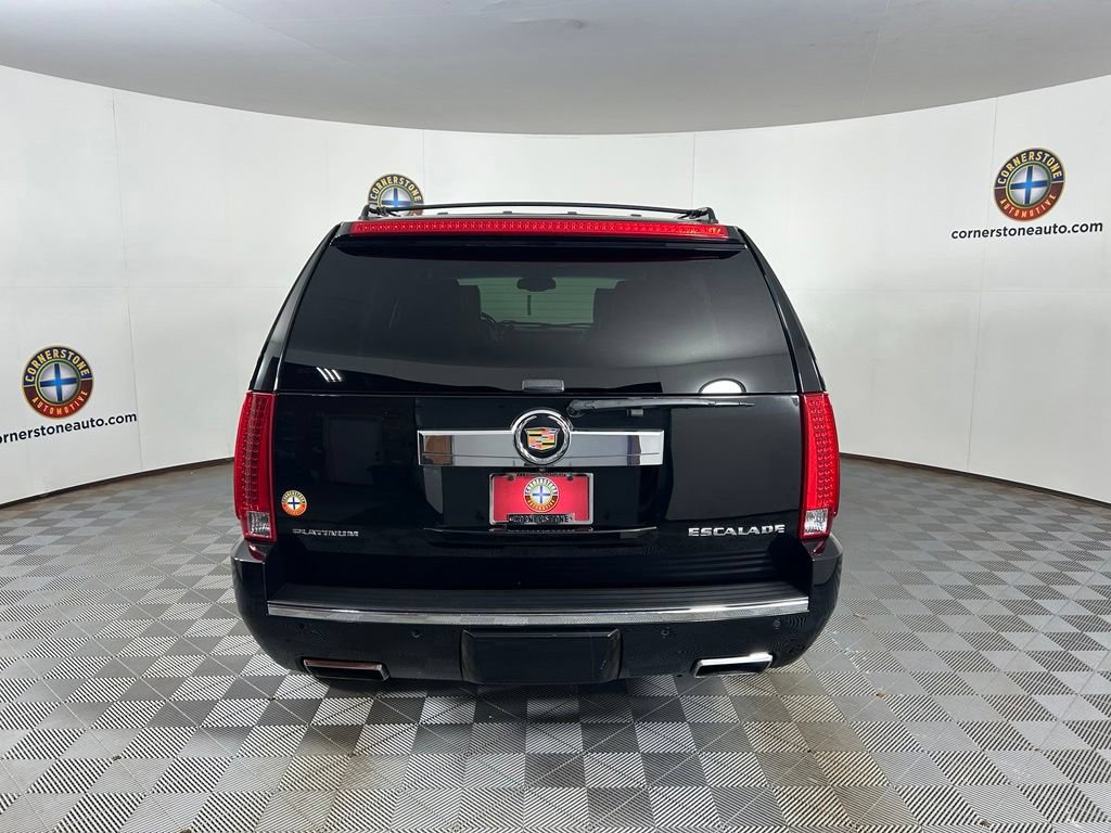 Used 2013 Cadillac Escalade Platinum AWD/4WD image 18