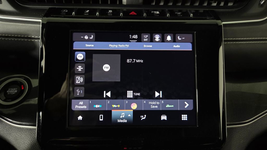 Used 2022 Jeep Grand Cherokee L Altitude image 23