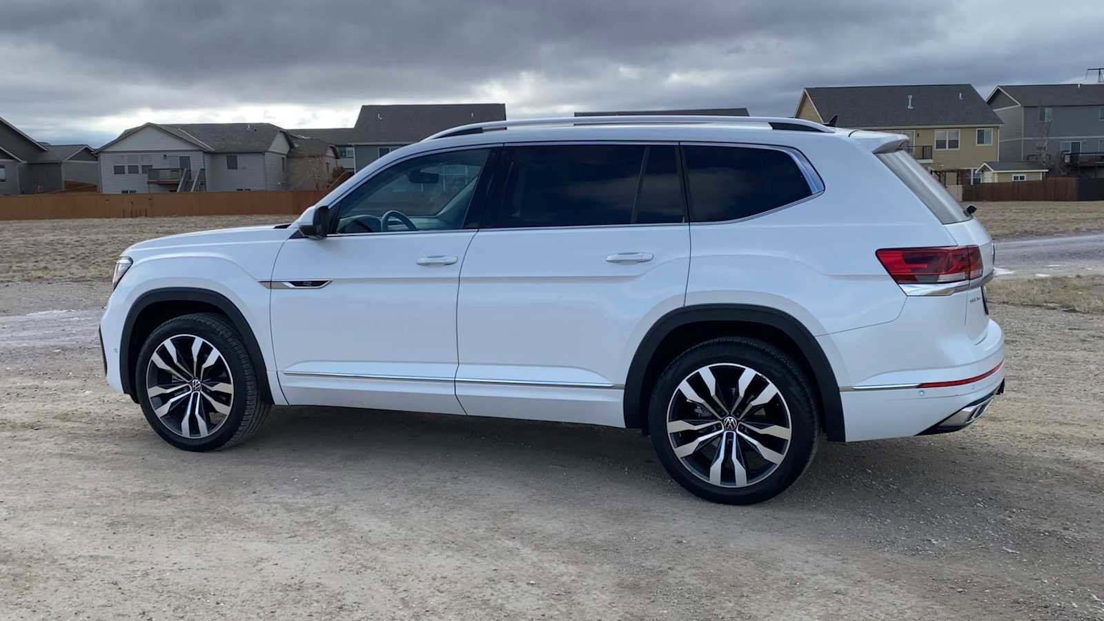 Used 2023 Volkswagen Atlas SEL Premium image 6