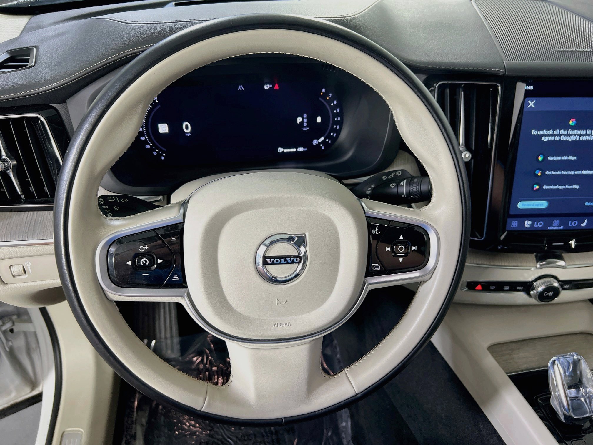Used 2022 Volvo XC60 B5 Inscription w/ Advanced Package AWD/4WD image 11