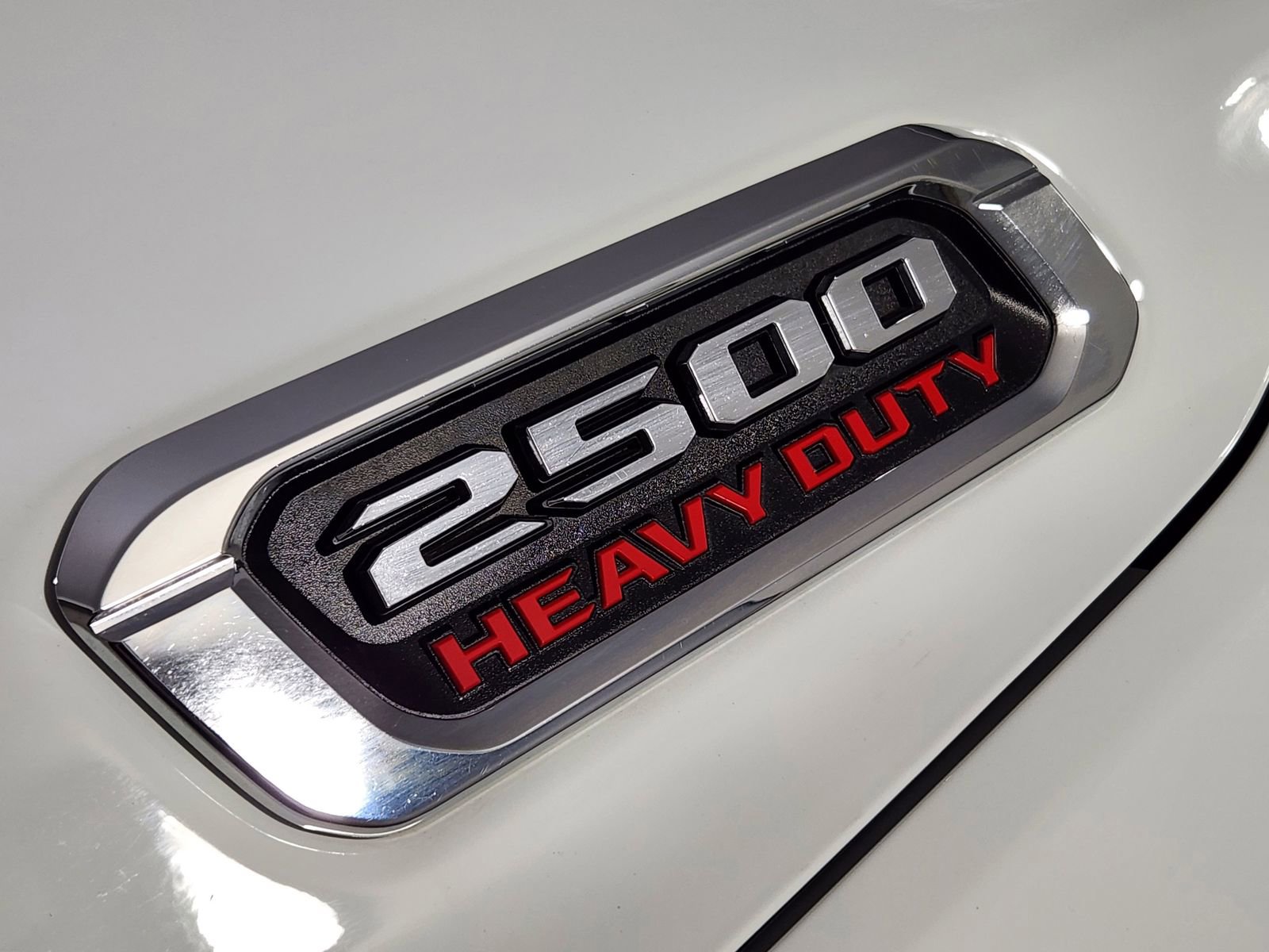 Used 2024 RAM 2500 Laramie image 15